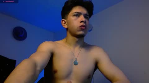 Adrian  Chlloe online show from 02.01.26