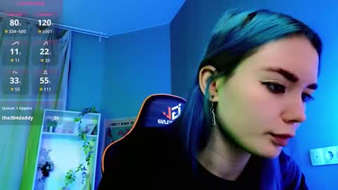 Snapshot of kiara_dream chatting on 10.01.25 Kira online show from 10.01.25