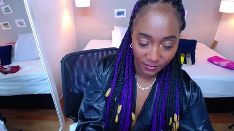 Snapshot of kiara_evanss chatting on 01.14.25 Kiara online show from 01.14.25
