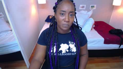 Snapshot of kiara_evanss chatting on 02.19.25 Kiara online show from 02.19.25
