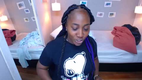 Snapshot of kiara_evanss chatting on 03.04.25 Kiara online show from 03.04.25