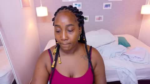 Snapshot of kiara_evanss chatting on 09.18.25 Kiara online show from 09.18.25
