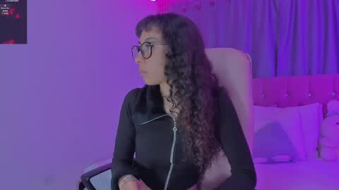 Snapshot of kiara_lovelyy chatting on 05.23.26 Kiara online show from 05.23.26
