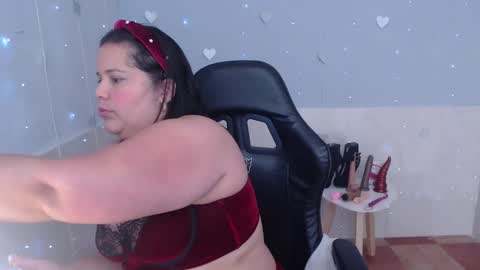 Kiara online show from 02.12.25