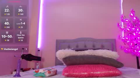 Snapshot of kiarabenedetti_ chatting on 11.05.25 Kiara Benedetti online show from 11.05.25