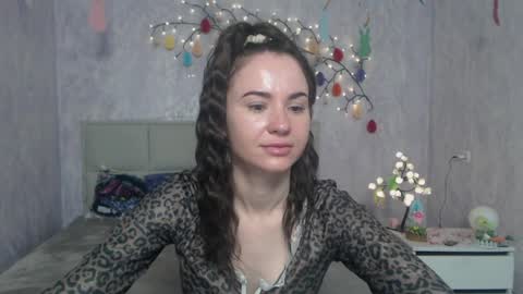 Snapshot of kiaracriegs chatting on 04.07.26 Kara online show from 04.07.26