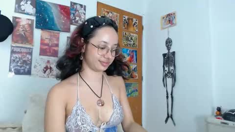 Snapshot of kiaralenon chatting on 11.08.25 kiaralenon online show from 11.08.25