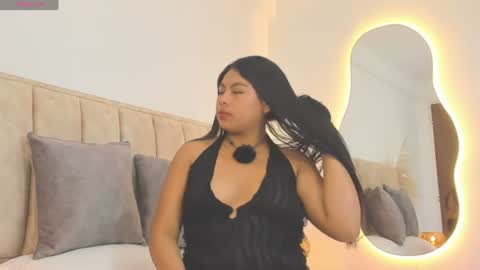 Snapshot of kiaralix chatting on 07.23.26 Kiara Lix online show from 07.23.26