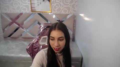 Snapshot of kiarastar_ch chatting on 06.23.26 kiara online show from 06.23.26