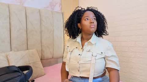 kiarazafira online show from 10.04.25