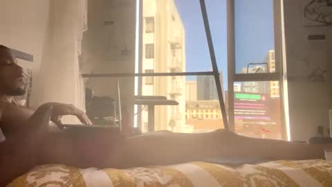 HunneysPlayRoom online show from 12.30.24