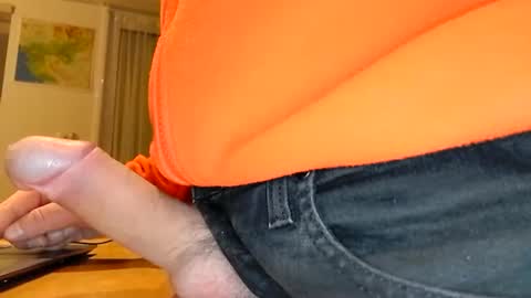 Snapshot of kickassbennnny chatting on 11.08.25 kickassbennnny online show from 11.08.25