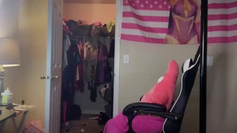 Snapshot of kierstencolexo chatting on 12.16.24 KIERSTENCOLEXO 66 AMAZON GODDESS online show from 12.16.24