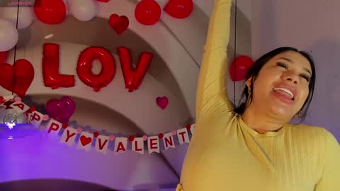 Snapshot of kiim_taaylor chatting on 02.07.25 Kim online show from 02.07.25