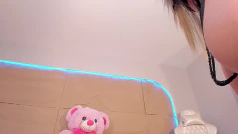 KIM COOPER online show from 02.28.25