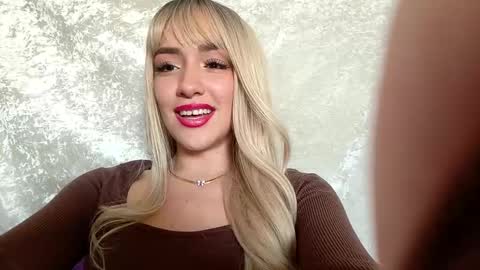 Snapshot of kiimcooperr chatting on 10.25.25 kiimcooperr online show from 10.25.25
