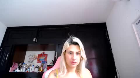 Snapshot of kiira_ra chatting on 01.24.25 Anna Sophia online show from 01.24.25