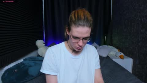 Kiki online show from 02.13.25