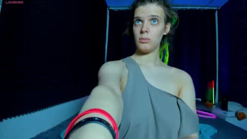 Snapshot of kiki_krash chatting on 01.18.26 Kiki online show from 01.18.26