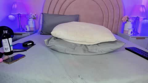 Snapshot of kikiisweet chatting on 10.25.25 KI KI online show from 10.25.25