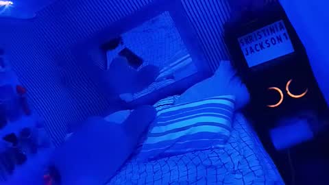 kikilovespartylights online show from 11.05.25