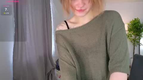 Snapshot of kikimoor chatting on 07.04.26 Kiki online show from 07.04.26