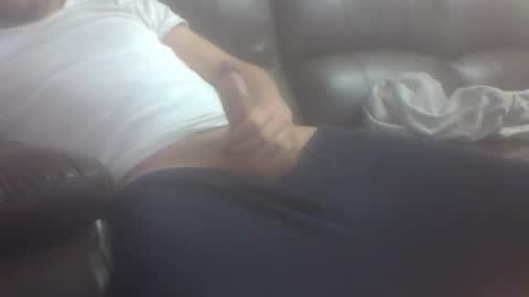 Snapshot of kiko83c chatting on 01.12.25 New accound cavilacion  online show from 01.12.25