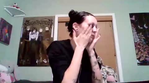 Kat 3 online show from 11.24.25