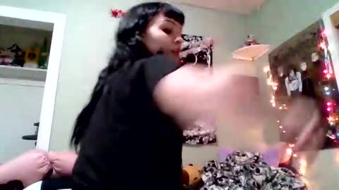 Kat 3 online show from 12.21.25