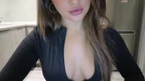 EvaAnna online show from 09.22.25