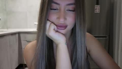 EvaAnna online show from 11.05.25