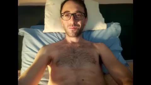 Snapshot of killua1993 chatting on 10.18.25 kingstoned online show from 10.18.25