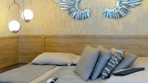 Kim online show from 02.17.25