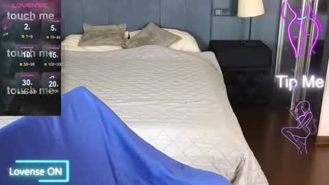 Kim online show from 09.24.25