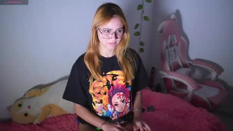 Snapshot of kim_dolls1823 chatting on 04.30.26 ISABELLA 3 online show from 04.30.26