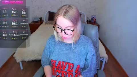 Snapshot of kim_girl_next_door chatting on 03.02.26 KIM online show from 03.02.26