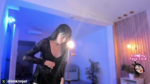 Snapshot of kim_joi_ chatting on 05.10.26 Kim Joi online show from 05.10.26