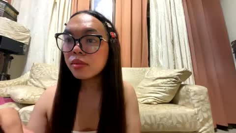 Snapshot of kim_kyile chatting on 06.02.26 KYLIE online show from 06.02.26