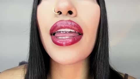 kim_mouth17 online show from 04.22.26