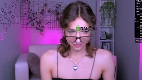 kim online show from 09.25.25