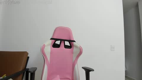 Kim Velez SCORE Girl online show from 12.27.24