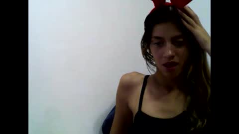 Snapshot of kim_xx09 chatting on 12.03.25 YENCYYY online show from 12.03.25