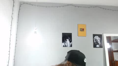 Kim  Yuk online show from 01.11.25