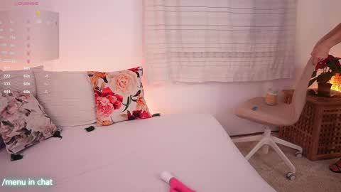 Kim online show from 12.22.25