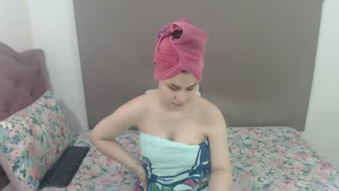 Snapshot of kimberjamesxx chatting on 06.23.26 DANIELA online show from 06.23.26