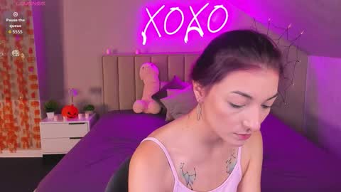 kimberlly_smith online show from 11.05.25