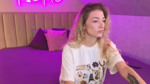 Snapshot of kimberlly_smith chatting on 07.12.26 kimberlly_smith online show from 07.12.26