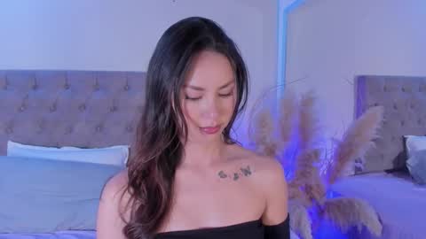 Snapshot of kimberly1fox chatting on 11.29.25 Kim online show from 11.29.25