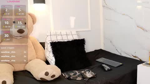 Snapshot of kimberly_diaz1 chatting on 02.14.26 kimberly_diaz1 online show from 02.14.26