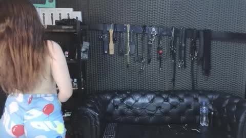  KIMBERLY SWAN  online show from 02.12.26